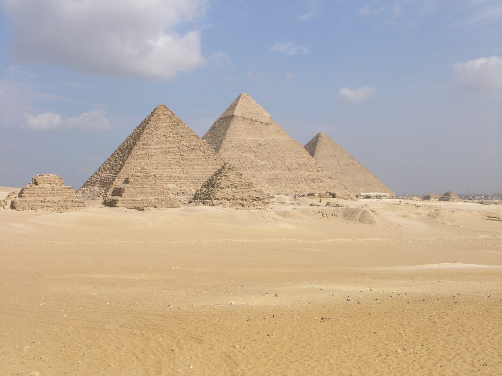 Great Pyramids of Giza, limestone, granite, basalt, brick, ca. 2575-2450 B.C.E. (Giza, Egypt). Photo: by Darren, CC BY-NC 2.0.